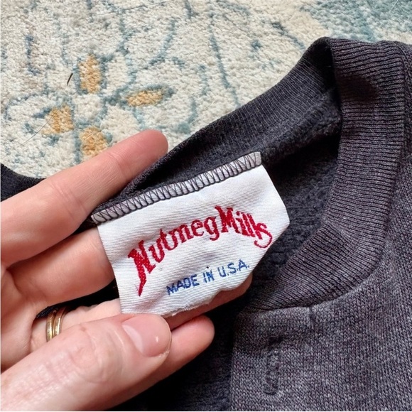 VINTAGE 80’s Nutmeg Mills CAROLINA Cropped Henley Jersey Sport Sporty Collegiate - Picture 4 of 6